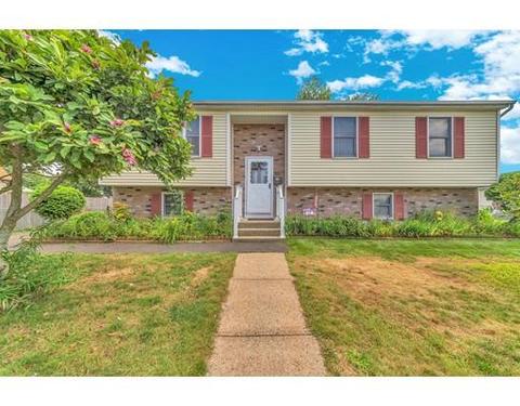 53 Moore St, Springfield, MA 01107 photo 1