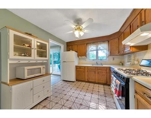 53 Moore St, Springfield, MA 01107 photo 19