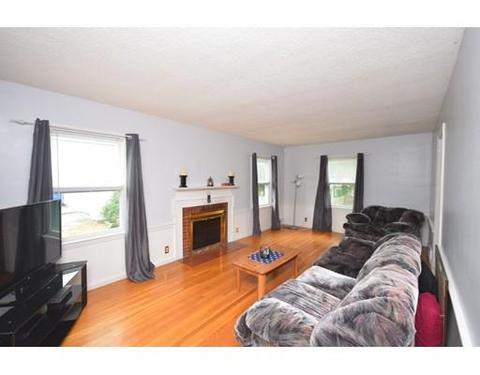 26 Macomber Ave, Springfield, MA 01119 photo 6