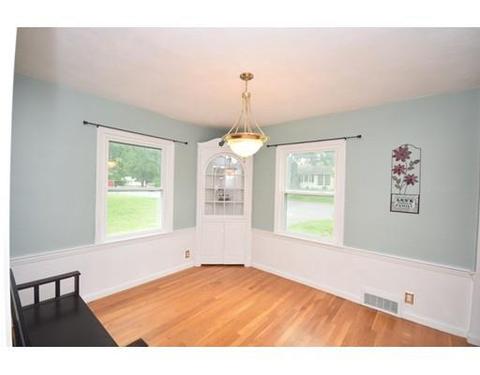 26 Macomber Ave, Springfield, MA 01119 photo 18