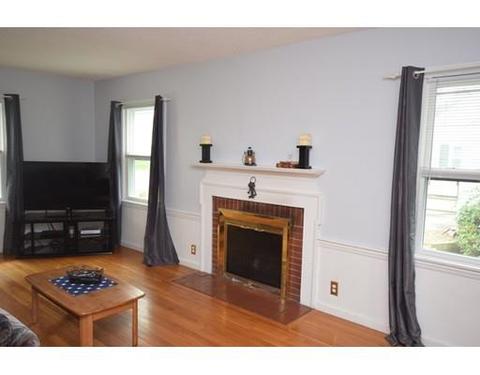 26 Macomber Ave, Springfield, MA 01119 photo 17