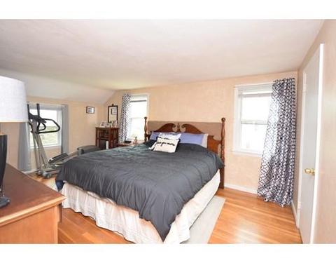 26 Macomber Ave, Springfield, MA 01119 photo 10