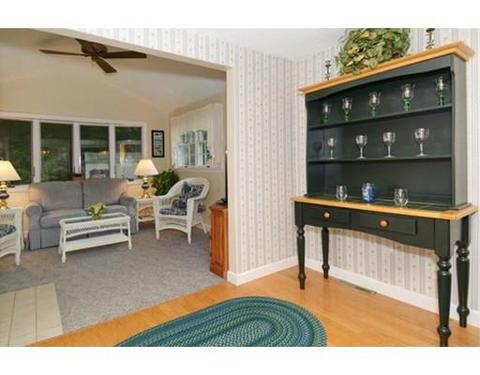 633 Summer Ave, Reading, MA 01867 photo 15