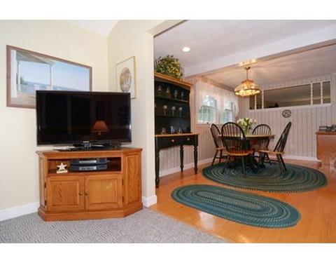 633 Summer Ave, Reading, MA 01867 photo 14
