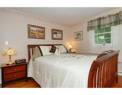 633 Summer Ave, Reading, MA 01867 photo 25