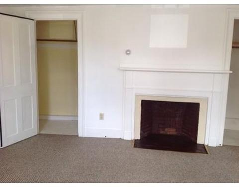 26 Pine St, Gloucester, MA 01930 photo 5