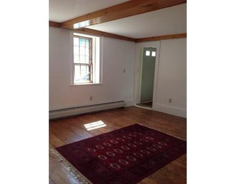 26 Pine St, Gloucester, MA 01930 photo 2