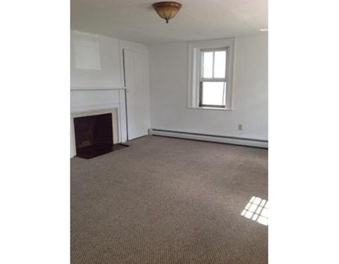 26 Pine St, Gloucester, MA 01930 photo 4