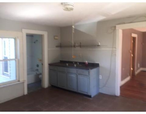 324 Eastern Ave, Springfield, MA 01109 photo 16