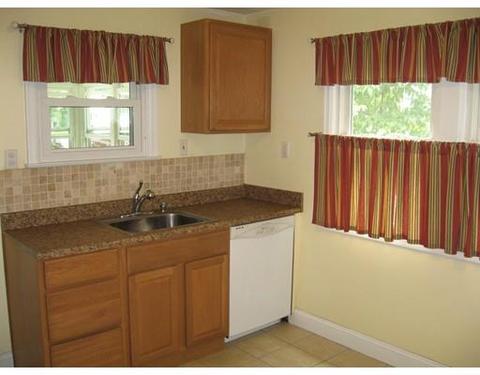 34 Mayflower Rd, Springfield, MA 01118 photo 12