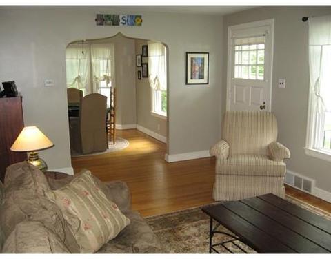 34 Mayflower Rd, Springfield, MA 01118 photo 17