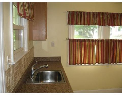 34 Mayflower Rd, Springfield, MA 01118 photo 14