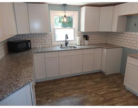 34 Macomber Ave, Springfield, MA 01119 photo 4