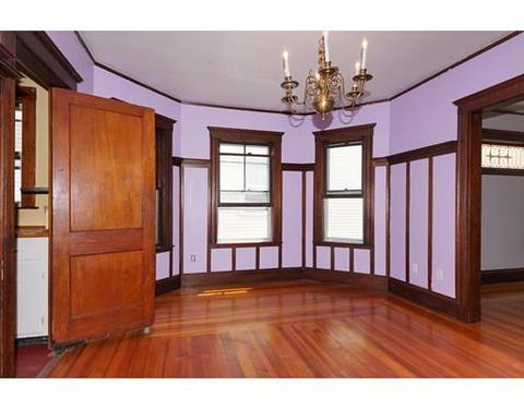 17 Laurel St, Arlington, MA 02476 photo 4