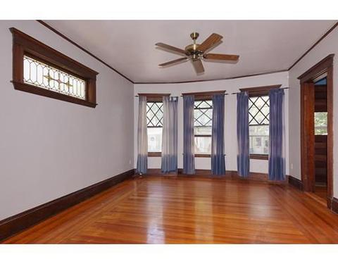 17 Laurel St, Arlington, MA 02476 photo 3