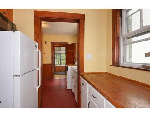 17 Laurel St, Arlington, MA 02476 photo 8