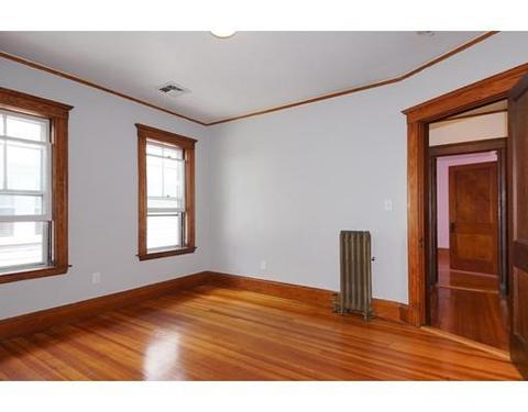 17 Laurel St, Arlington, MA 02476 photo 9