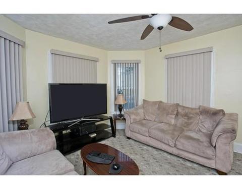 24 Windsor St, Springfield, MA 01105 photo 9