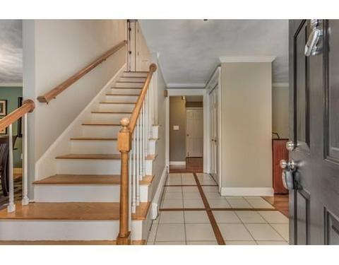 14 Verde Cir, Reading, MA 01867 photo 4