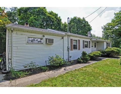 15 Rydal St, Worcester, MA 01602 photo 3