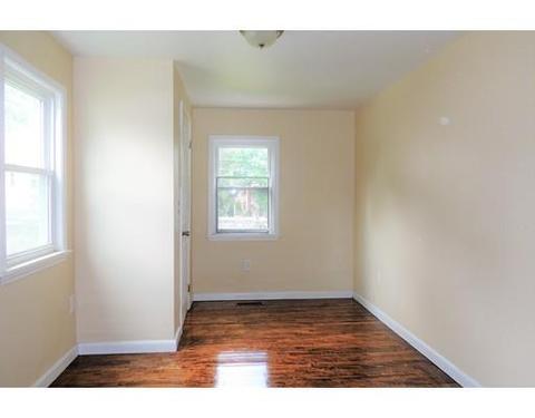 30 Massasoit St, Springfield, MA 01107 photo 16