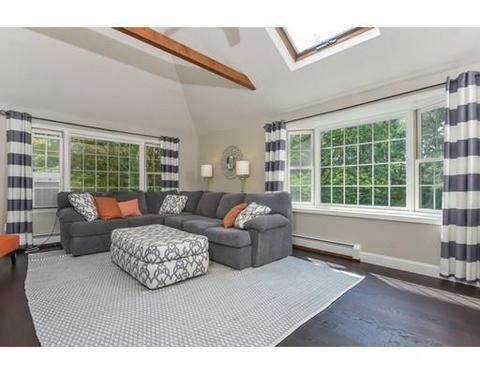 4 Daniels Rd, Mendon, MA 01756 photo 4