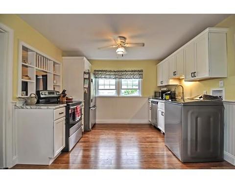 23 Pond View Rd, Canton, MA 02021 photo 3