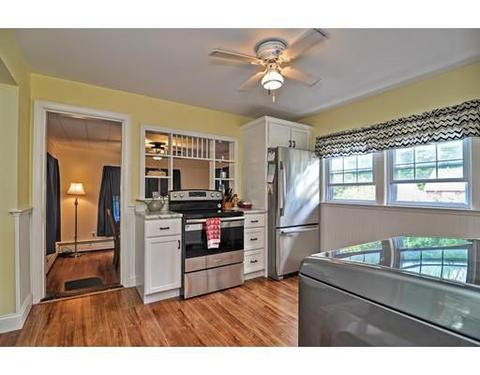23 Pond View Rd, Canton, MA 02021 photo 4