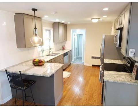1330 Bradley Rd, Springfield, MA 01118 photo 4