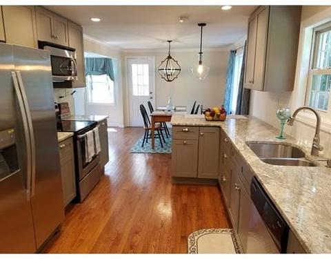 1330 Bradley Rd, Springfield, MA 01118 photo 5