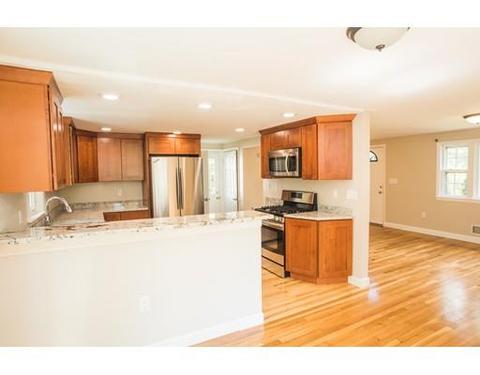 455 Old Post Rd, Walpole, MA 02081 photo 8