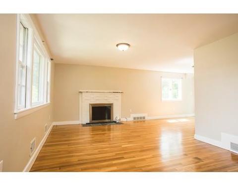 455 Old Post Rd, Walpole, MA 02081 photo 5