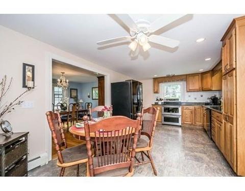 35 Lawrence Rd, Reading, MA 01867 photo 4
