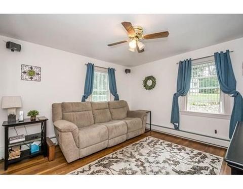 35 Lawrence Rd, Reading, MA 01867 photo 8