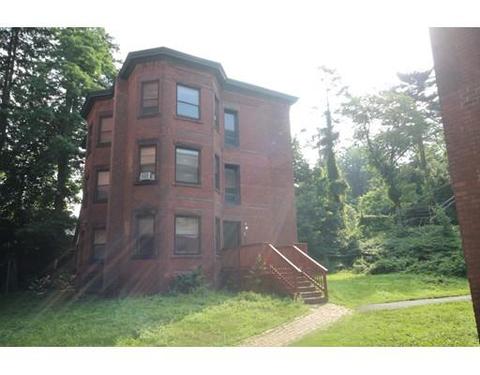 71 Avon Pl, Springfield, MA 01105 photo 2