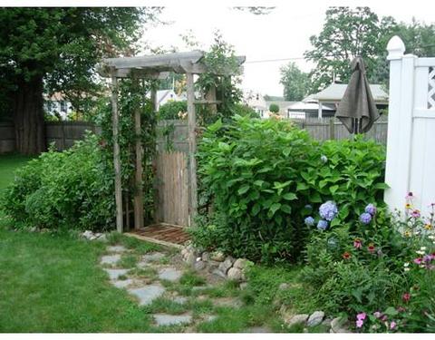 69 Arnold St, Chicopee, MA 01013 photo 27