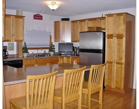 69 Arnold St, Chicopee, MA 01013 photo 6