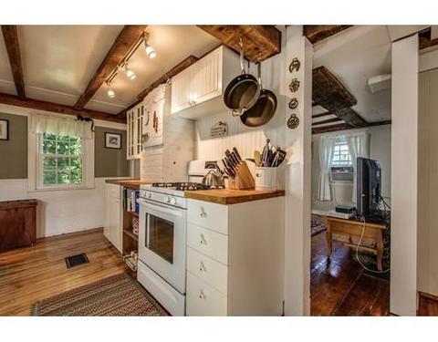 27 Trask St, Beverly, MA 01915 photo 10