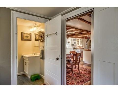 27 Trask St, Beverly, MA 01915 photo 8