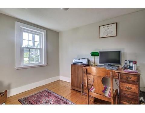 27 Trask St, Beverly, MA 01915 photo 5