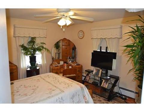 23 Fredette St, Springfield, MA 01109 photo 8
