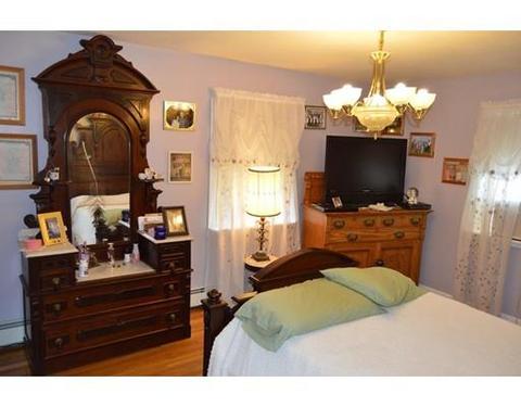 23 Fredette St, Springfield, MA 01109 photo 9
