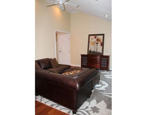 1663 Russell Rd, Montgomery, MA 01085 photo 6