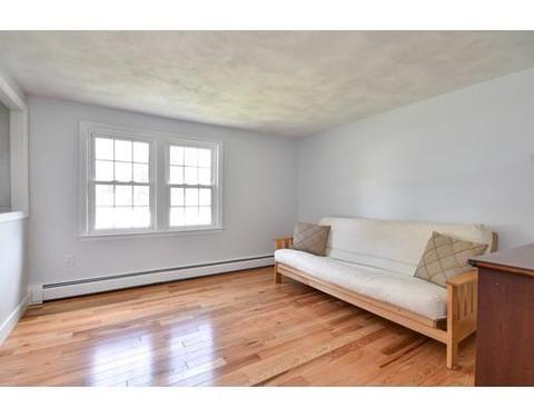 2 Brookfield Rd, Milford, MA 01757 photo 8