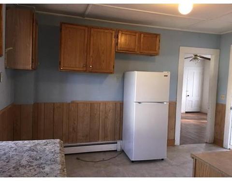 176 E Main St, Orange, MA 01364 photo 3