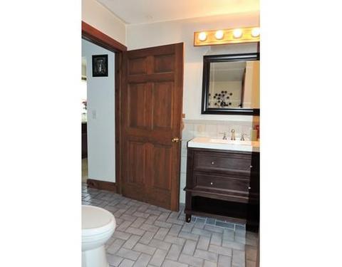 43 Pendexter Ave, Chicopee, MA 01013 photo 11