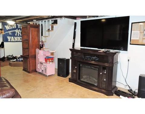 43 Pendexter Ave, Chicopee, MA 01013 photo 18