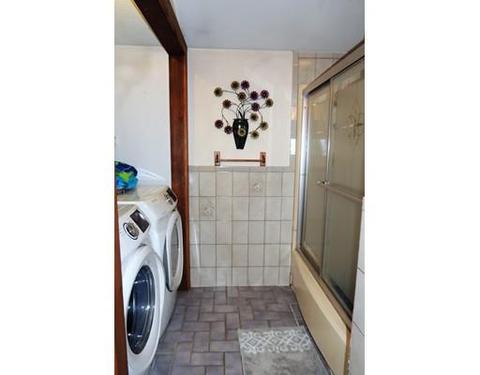 43 Pendexter Ave, Chicopee, MA 01013 photo 12