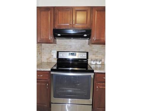43 Pendexter Ave, Chicopee, MA 01013 photo 7