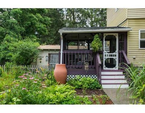 85 Briggs St, Easthampton, MA 01027 photo 2